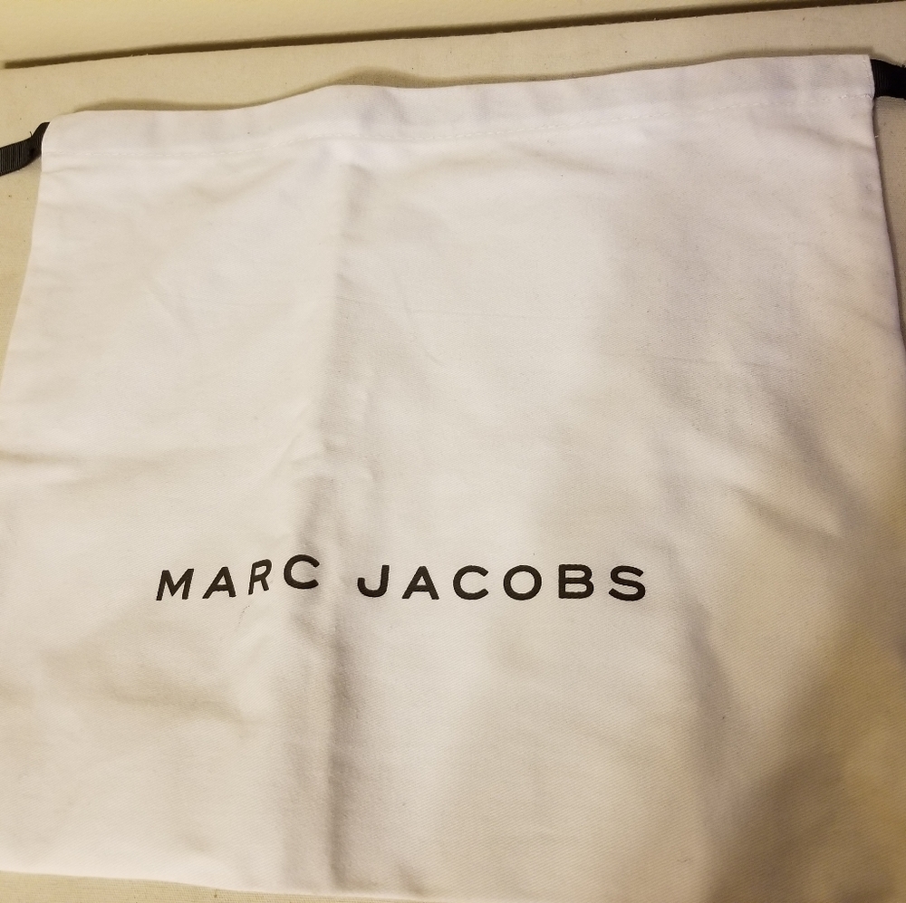 Marc Jacob's Dust Cover